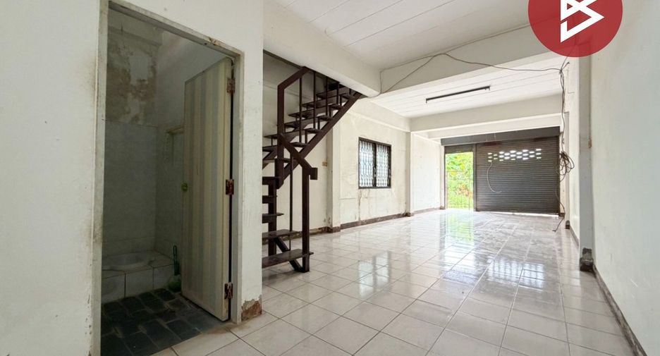 Reihenhaus zum Kauf mit 2 Zimmer in Mueang Saraburi, Saraburi