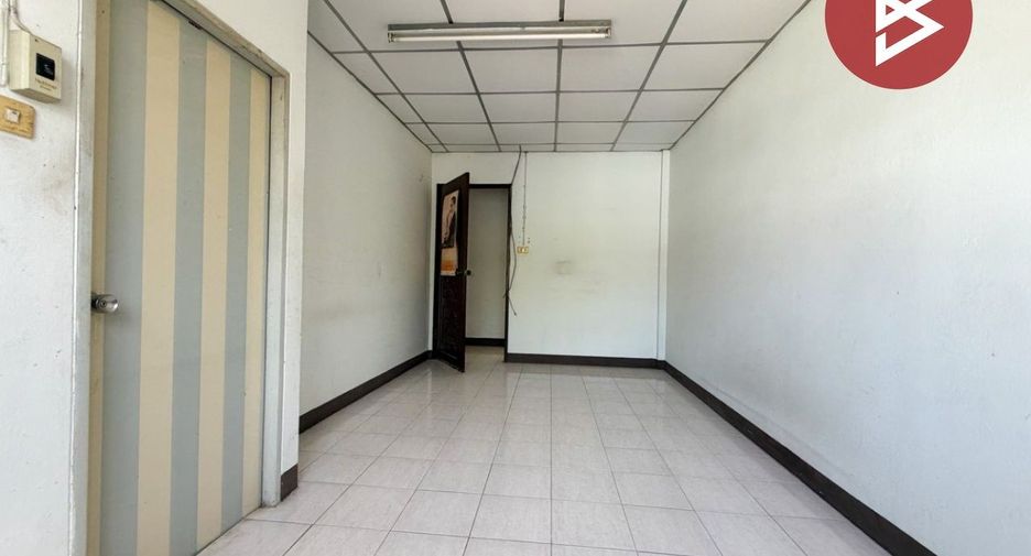 Reihenhaus zum Kauf mit 2 Zimmer in Mueang Saraburi, Saraburi