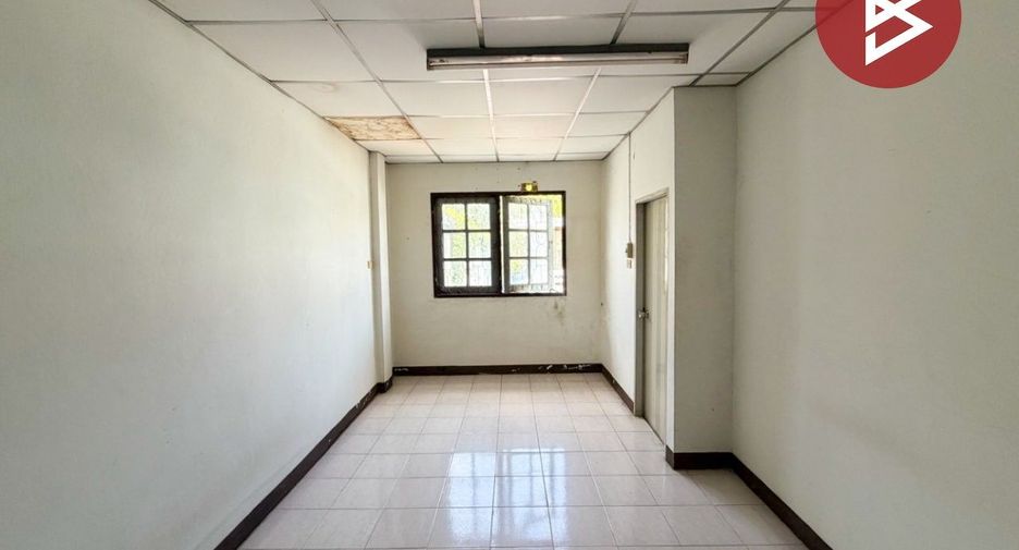 Reihenhaus zum Kauf mit 2 Zimmer in Mueang Saraburi, Saraburi