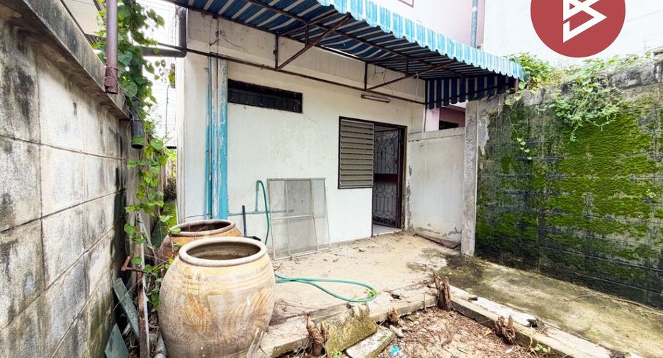 Reihenhaus zum Kauf mit 2 Zimmer in Mueang Saraburi, Saraburi