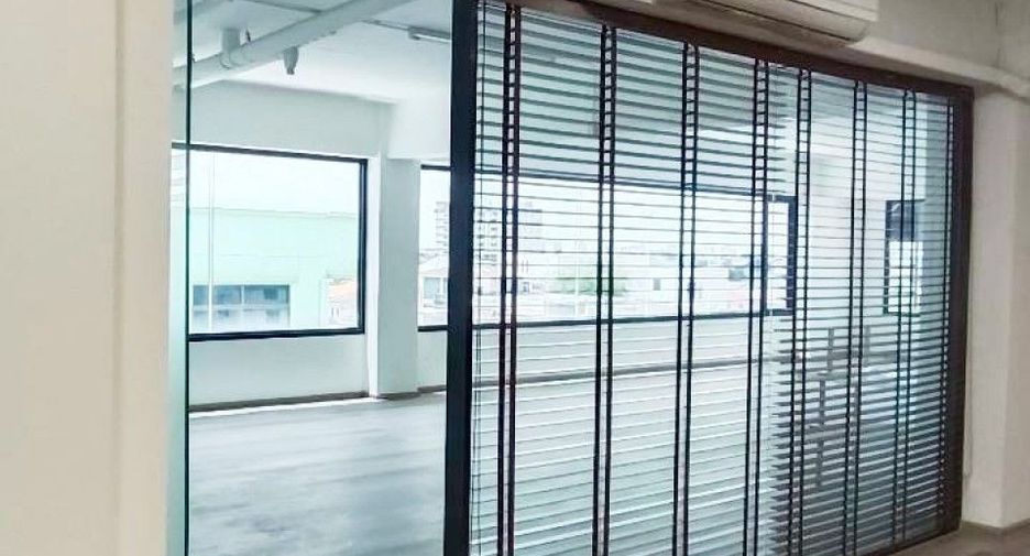 For rent office in Lat Phrao, Bangkok