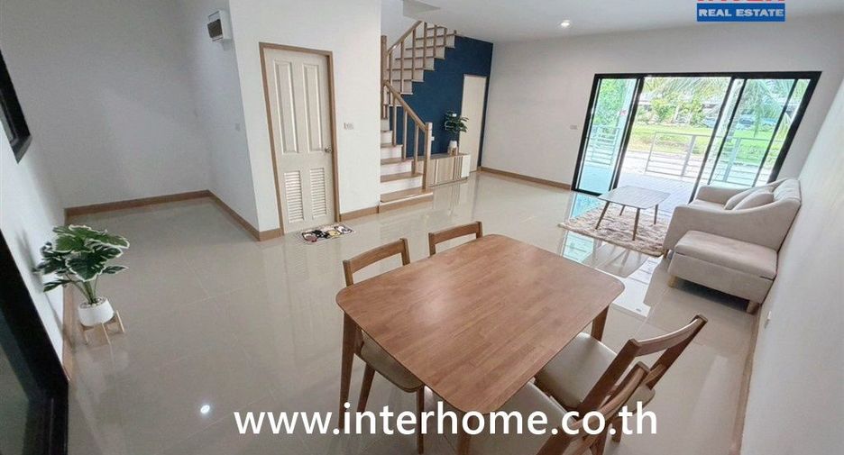 Reihenhaus zum Kauf mit 3 Zimmer in Khlong Sam Wa, Bangkok