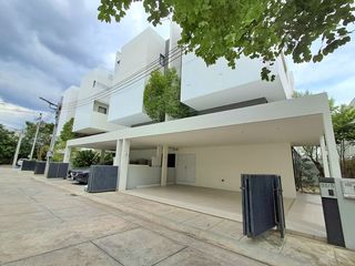 For rent 3 ベッドルーム townhouse in Don Mueang, Bangkok
