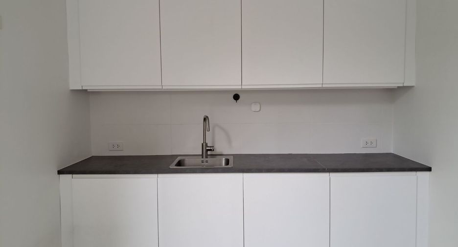 For rent 3 ベッドルーム townhouse in Don Mueang, Bangkok