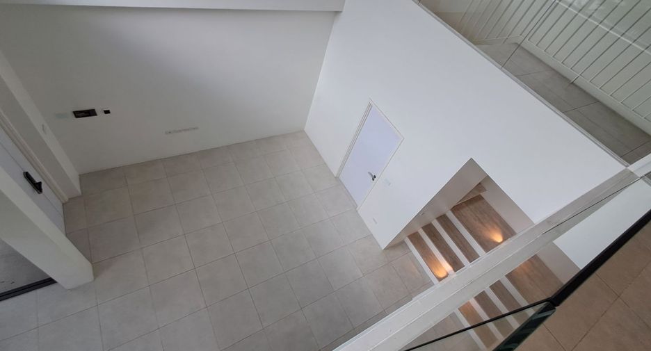 For rent 3 ベッドルーム townhouse in Don Mueang, Bangkok