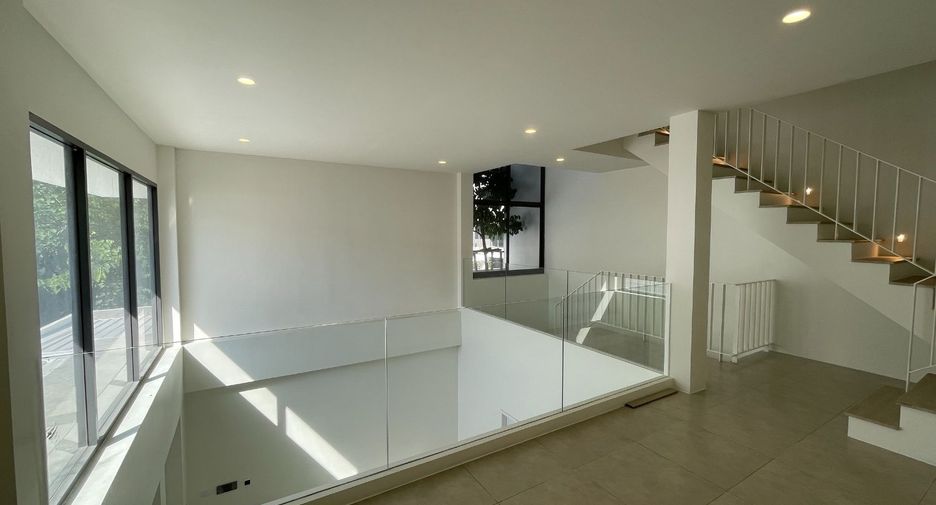 For rent 3 ベッドルーム townhouse in Don Mueang, Bangkok