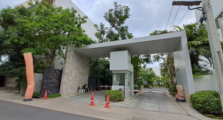 For rent 3 ベッドルーム townhouse in Don Mueang, Bangkok