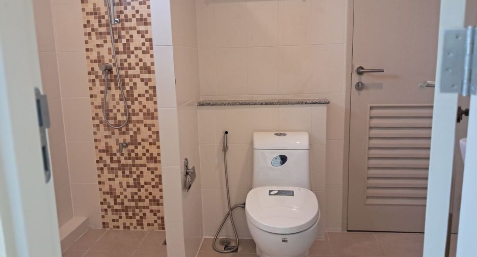Haus zum Kauf mit 3 Zimmer in Khlong Sam Wa, Bangkok