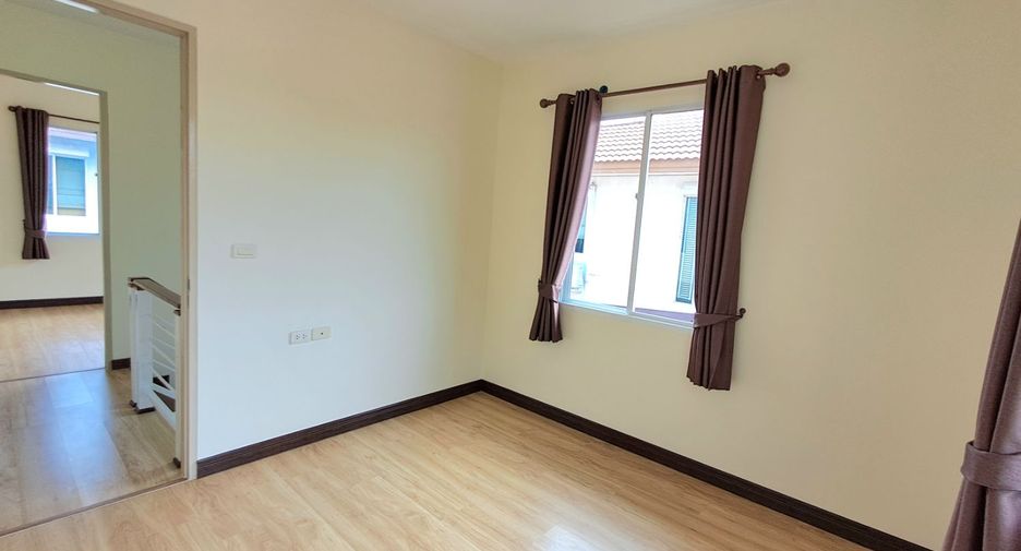 Haus zum Kauf mit 3 Zimmer in Khlong Sam Wa, Bangkok