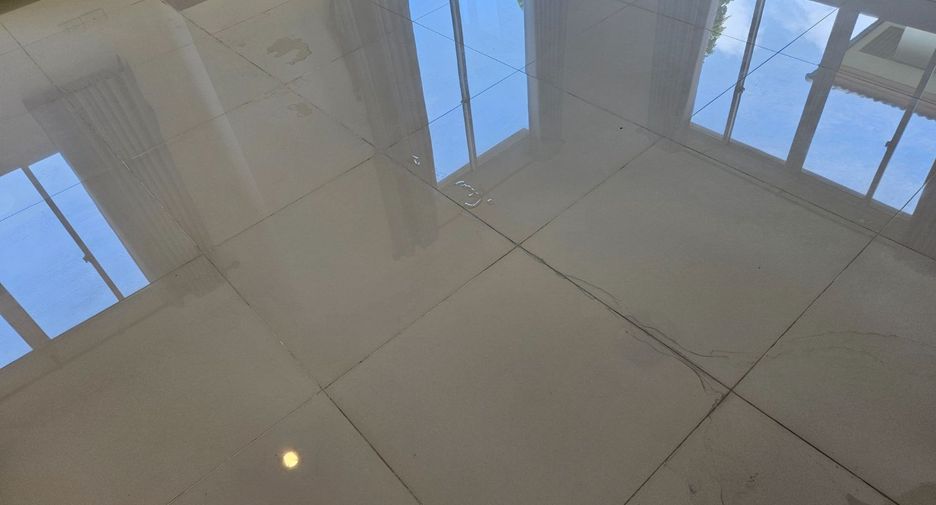 Haus zum Kauf mit 3 Zimmer in Khlong Sam Wa, Bangkok