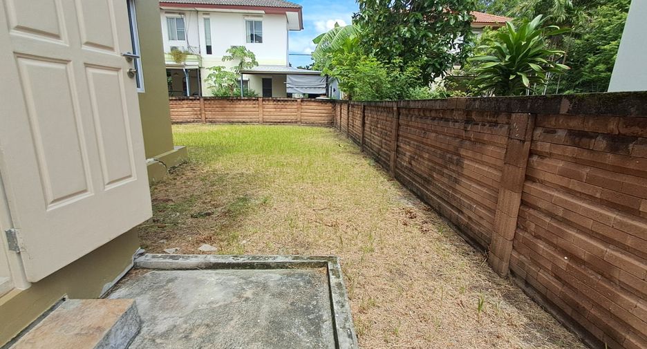 Haus zum Kauf mit 3 Zimmer in Khlong Sam Wa, Bangkok