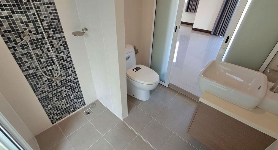 Haus zum Kauf mit 3 Zimmer in Khlong Sam Wa, Bangkok