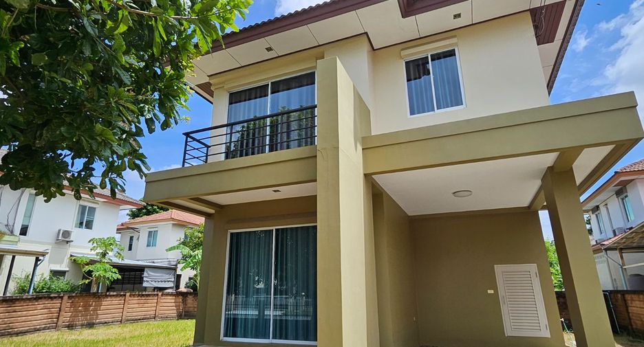 Haus zum Kauf mit 3 Zimmer in Khlong Sam Wa, Bangkok