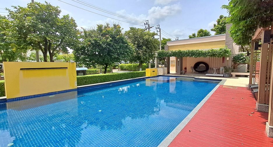 Haus zum Kauf mit 3 Zimmer in Khlong Sam Wa, Bangkok
