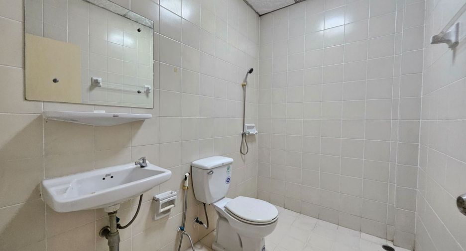 Продажа 4 спальни таунхаус в Банг Кхае, Бангкок