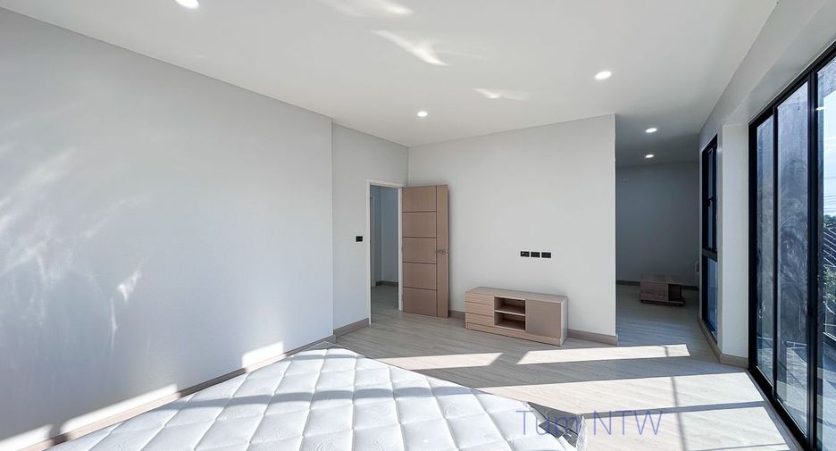For sale 4 ベッドルーム house in Hang Dong, Chiang Mai