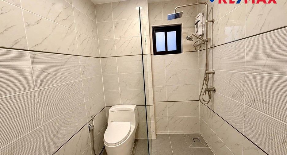 Haus zum Kauf mit 3 Zimmer in Bang Lamung, Chonburi