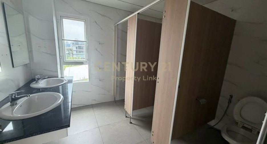 For sale 2 ベッドルーム retail Space in Din Daeng, Bangkok