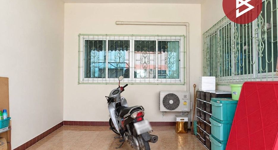 À vendre 2 chambres maison de ville à Mueang Samut Songkhram, Samut Songkhram