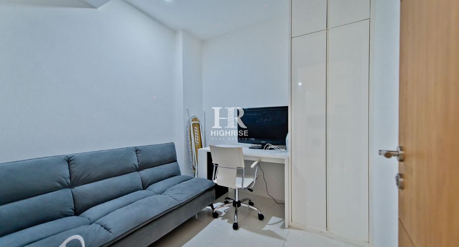 For rent 2 bedrooms condo in Bang Lamung, Chonburi