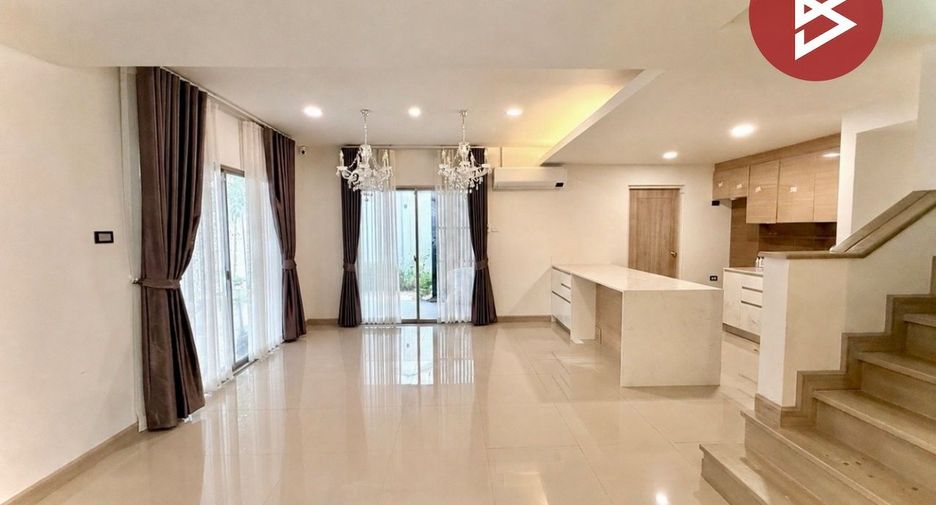 出售 4 卧室 独立屋 在 Mueang Chon Buri, Chon Buri