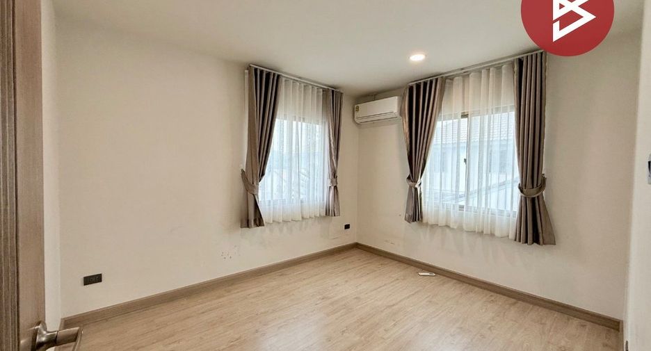 出售 4 卧室 独立屋 在 Mueang Chon Buri, Chon Buri