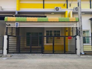 Продажа 2 спальни таунхаус в Мыанг Районг, Районг