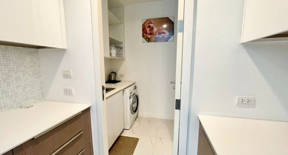For sale 2 bedrooms condo in Pathum Wan, Bangkok