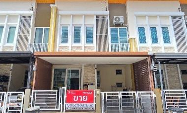 出售 4 卧室 联排别墅 在 Mueang Samut Prakan, Samut Prakan