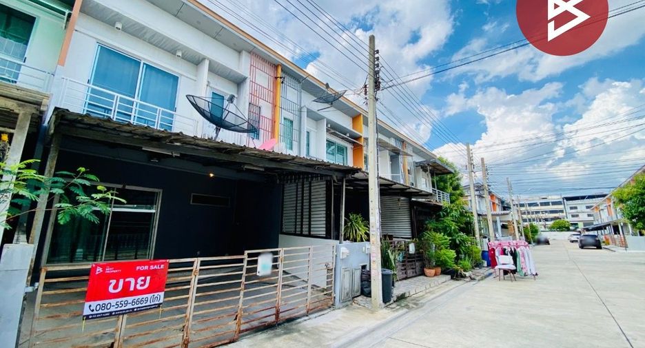 For sale 3 ベッドルーム townhouse in Bang Bon, Bangkok