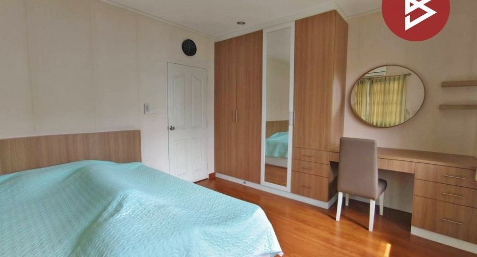 Haus zum Kauf mit 4 Zimmer in Bang Bua Thong, Nonthaburi