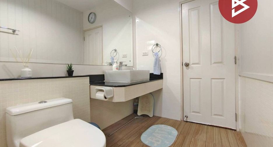 Haus zum Kauf mit 4 Zimmer in Bang Bua Thong, Nonthaburi