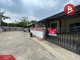 For rent and for sale 2 bedrooms townhouse in Ban Phaeo, Samut Sakhon