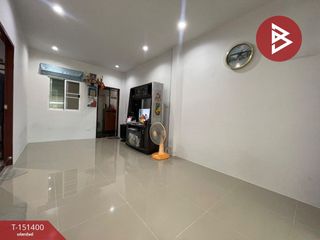 For rent and for sale 2 bedrooms townhouse in Ban Phaeo, Samut Sakhon