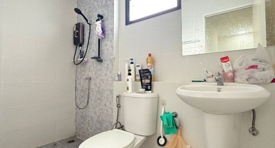 Продажа 3 спальни таунхаус в Тхунг Кхру, Бангкок