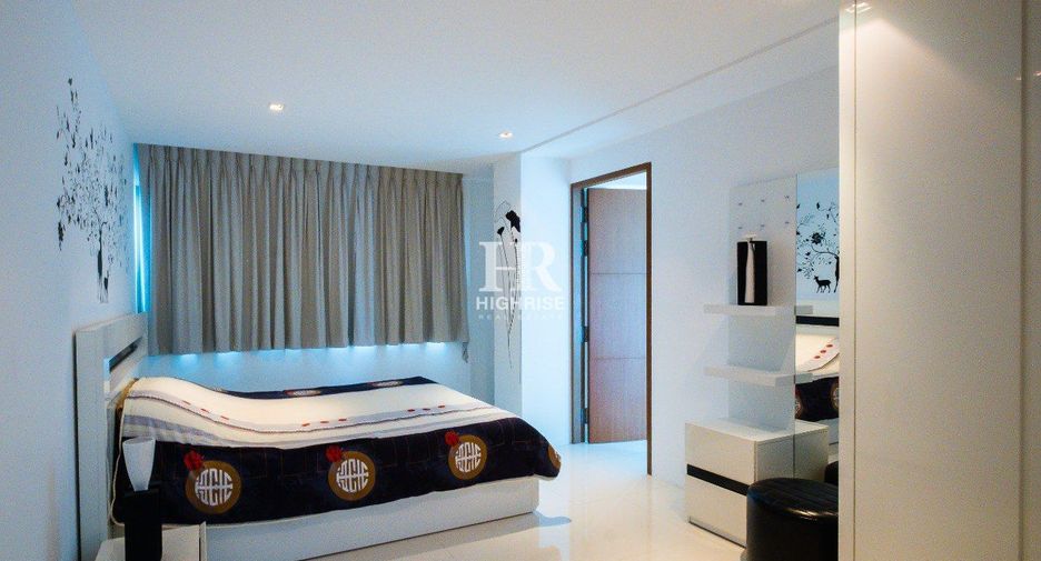 For rent 3 bedrooms condo in Bang Lamung, Chonburi