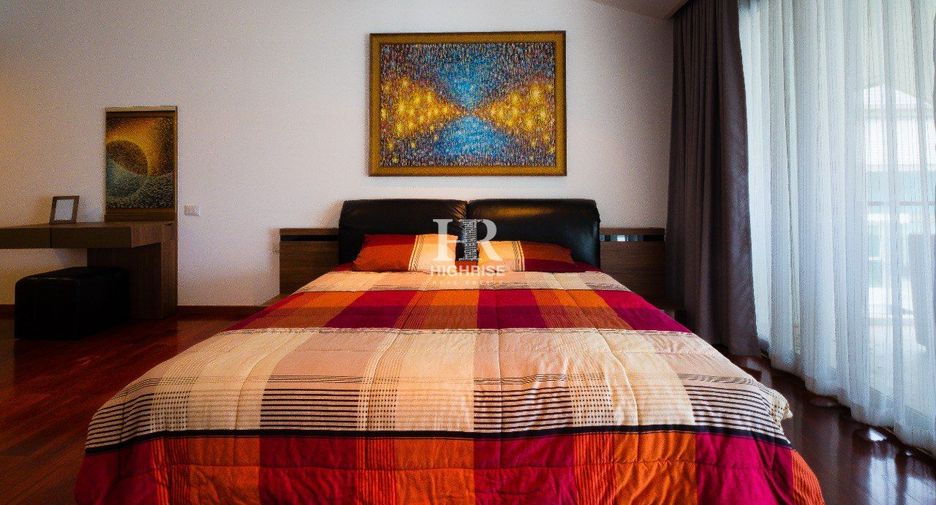 For rent 3 bedrooms condo in Bang Lamung, Chonburi