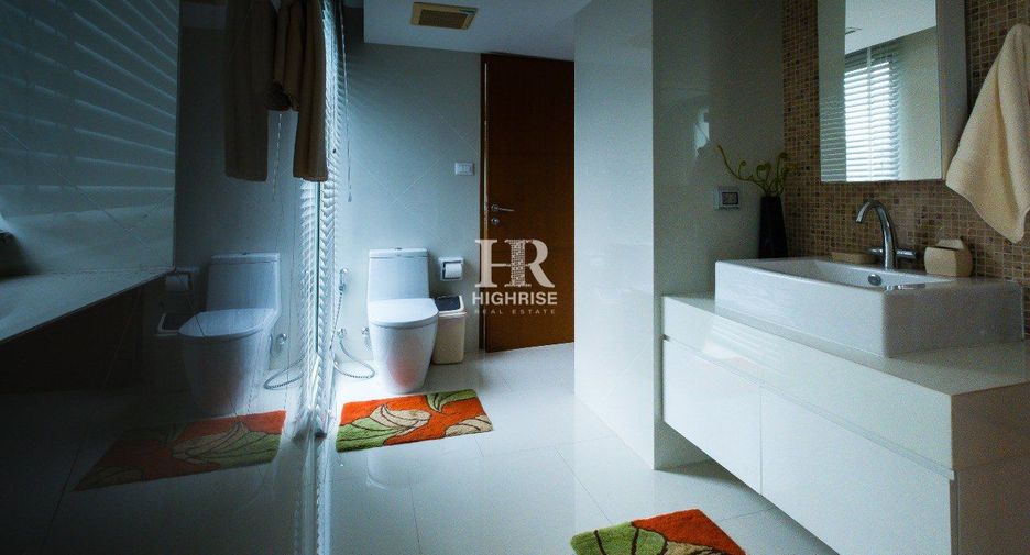 For rent 3 bedrooms condo in Bang Lamung, Chonburi
