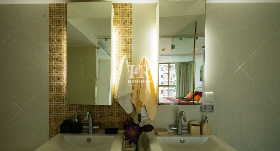For rent 3 bedrooms condo in Bang Lamung, Chonburi