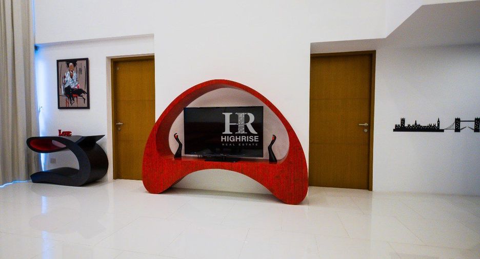 For rent 3 bedrooms condo in Bang Lamung, Chonburi