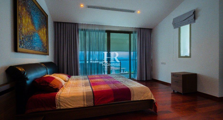 For rent 3 bedrooms condo in Bang Lamung, Chonburi