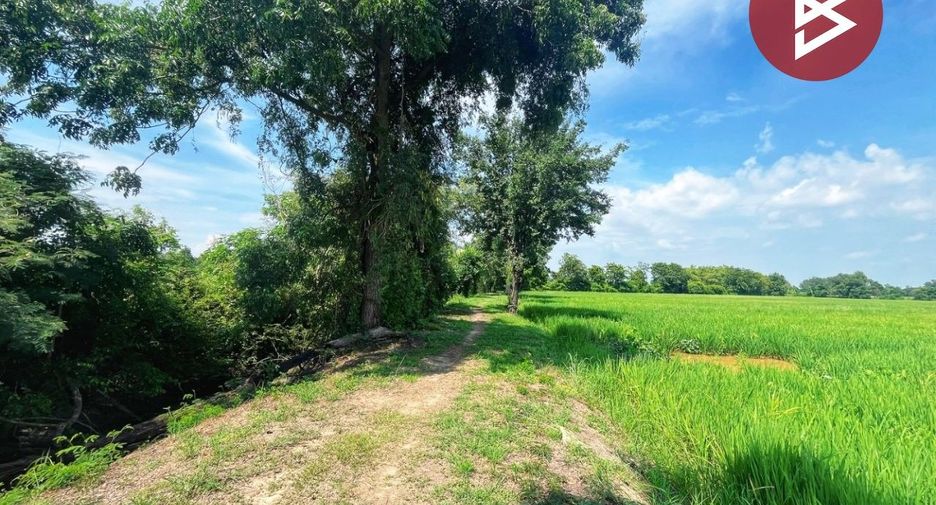 出售 土地 在 Mueang Uthai Thani, Uthai Thani
