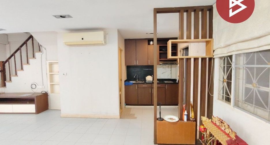 For sale 3 bedrooms townhouse in Photharam, Ratchaburi