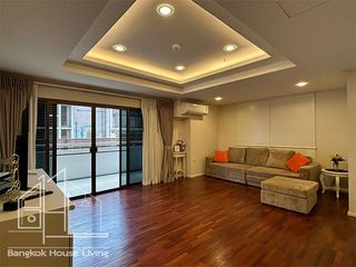 For rent 2 bedrooms apartment in Khlong Toei, Bangkok