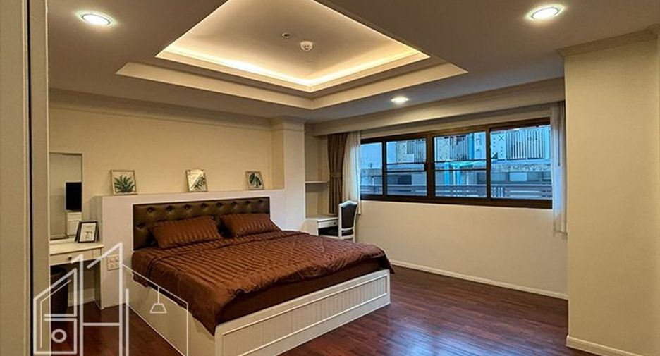 For rent 2 bedrooms apartment in Khlong Toei, Bangkok