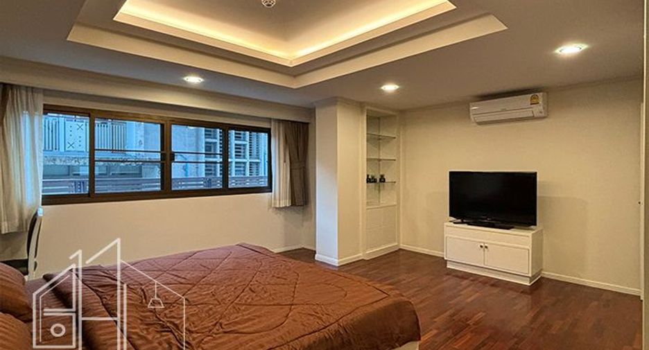 For rent 2 bedrooms apartment in Khlong Toei, Bangkok