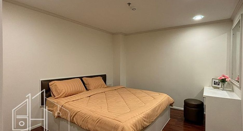 For rent 2 bedrooms apartment in Khlong Toei, Bangkok