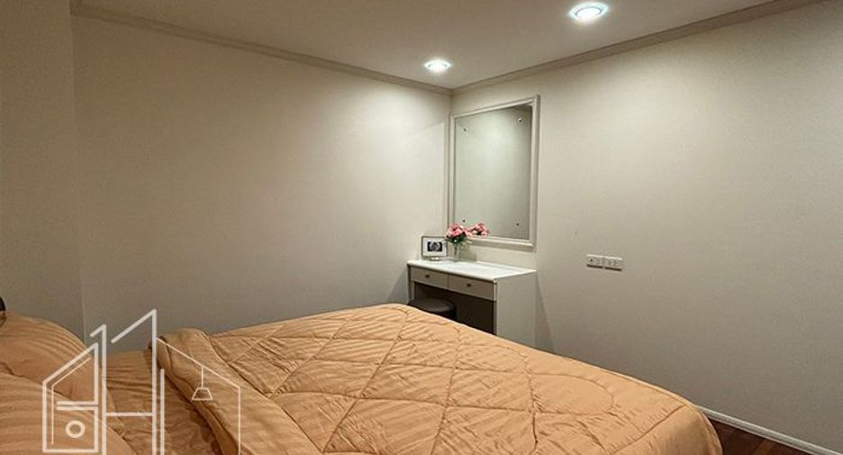 For rent 2 bedrooms apartment in Khlong Toei, Bangkok