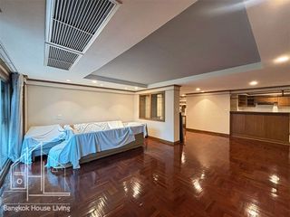 À louer 2 chambres condo à Watthana, Bangkok