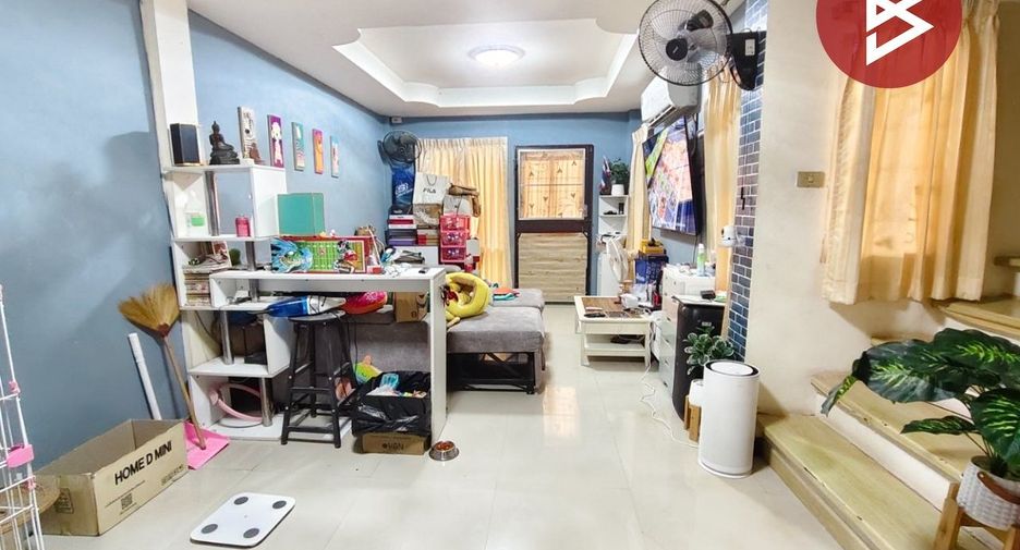 出售 4 卧室 联排别墅 在 Mueang Samut Sakhon, Samut Sakhon